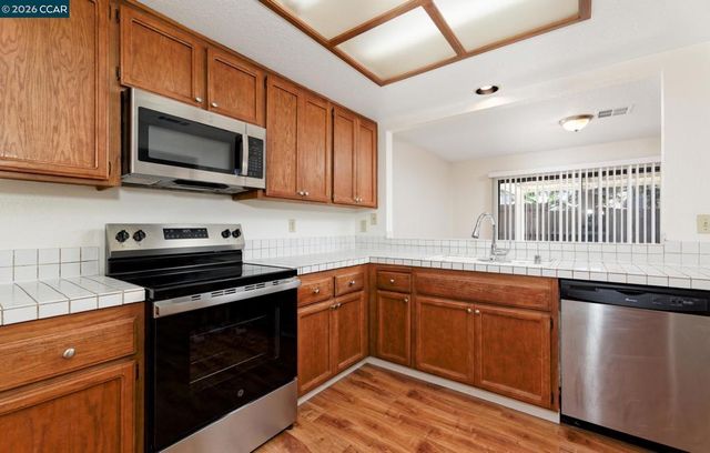 4889 Knollcrest Dr, Antioch, CA 94531