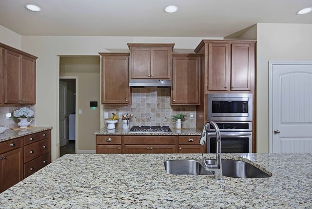 5065 Pond View Drive, Columbus, GA 31907