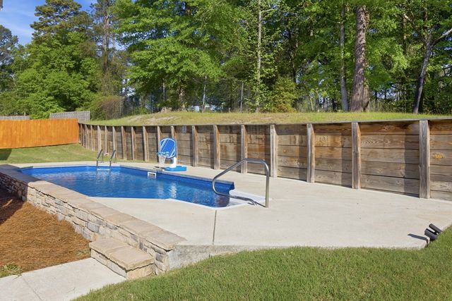 5065 Pond View Drive, Columbus, GA 31907