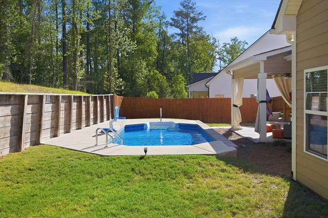 5065 Pond View Drive, Columbus, GA 31907