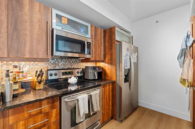 7350 SW 89th St 1110S, Miami, FL 33156