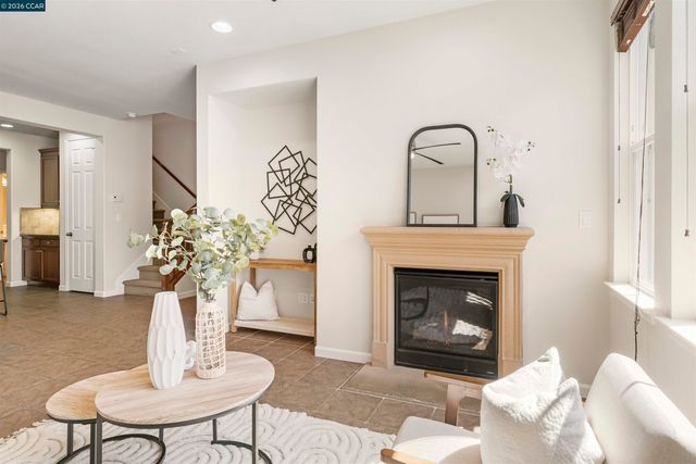 5267 Fioli Loop, San Ramon, CA 94582