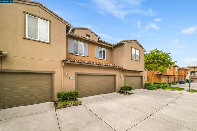 5267 Fioli Loop, San Ramon, CA 94582