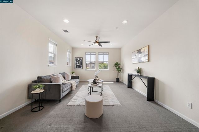 5267 Fioli Loop, San Ramon, CA 94582