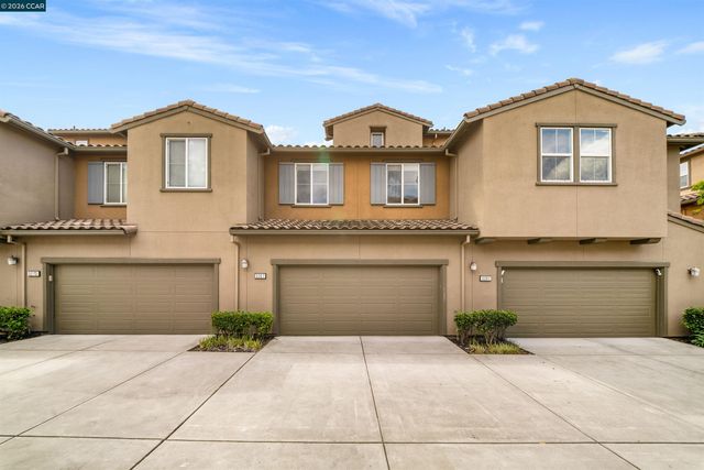 5267 Fioli Loop, San Ramon, CA 94582