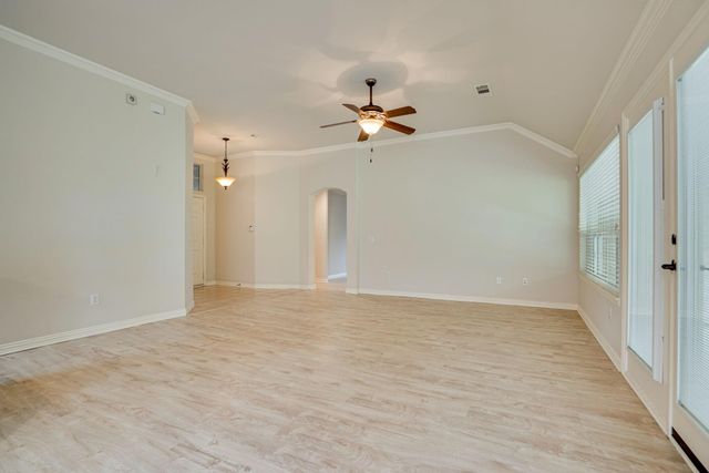 9628 Applewood Trail, Denton, TX 76207