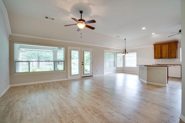 9628 Applewood Trail, Denton, TX 76207