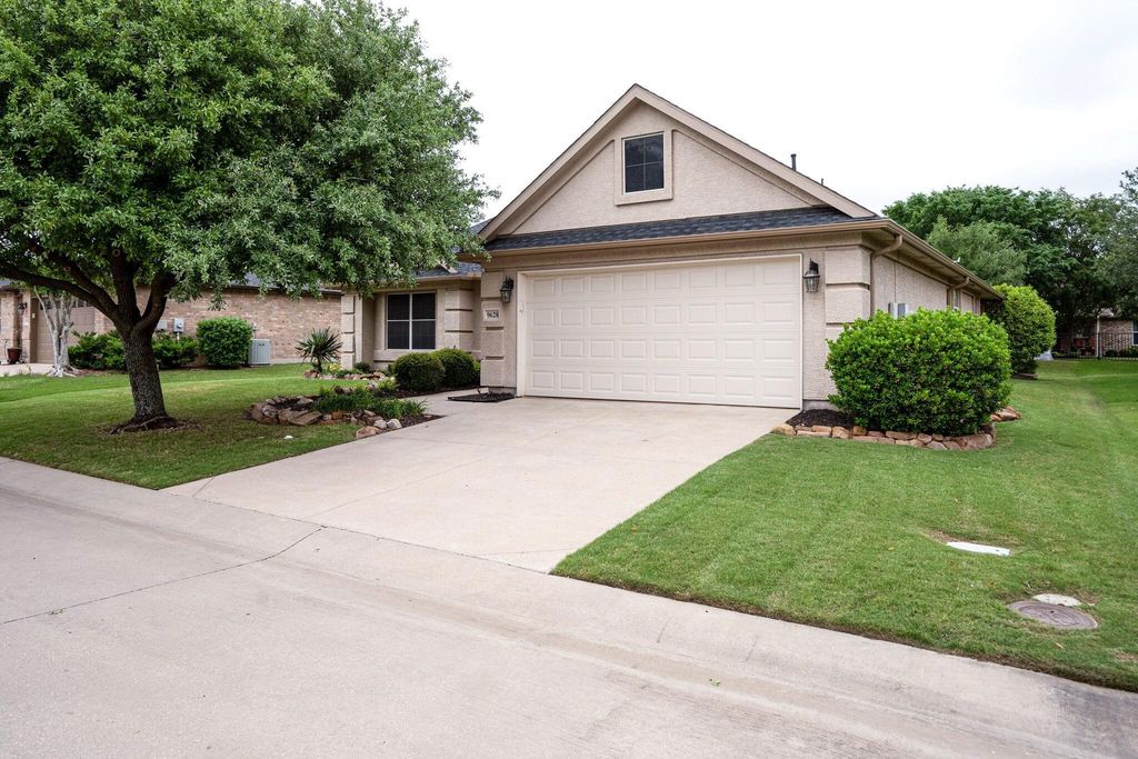 9628 Applewood Trail, Denton, TX 76207