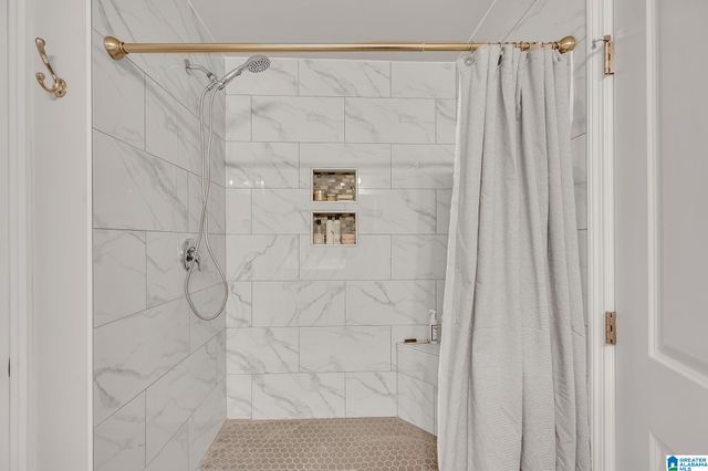 1107 COLONIAL DRIVE SW, Cullman, AL 35055