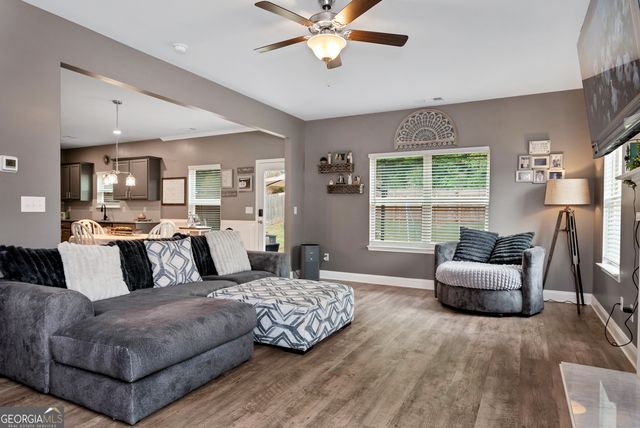 447 Brooks Village Drive 74, Pendergrass, GA 30567