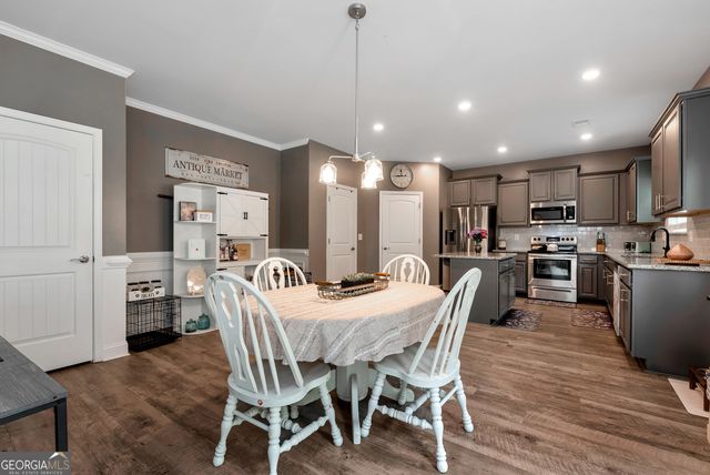 447 Brooks Village Drive 74, Pendergrass, GA 30567