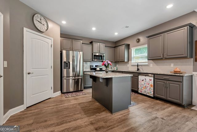 447 Brooks Village Drive 74, Pendergrass, GA 30567