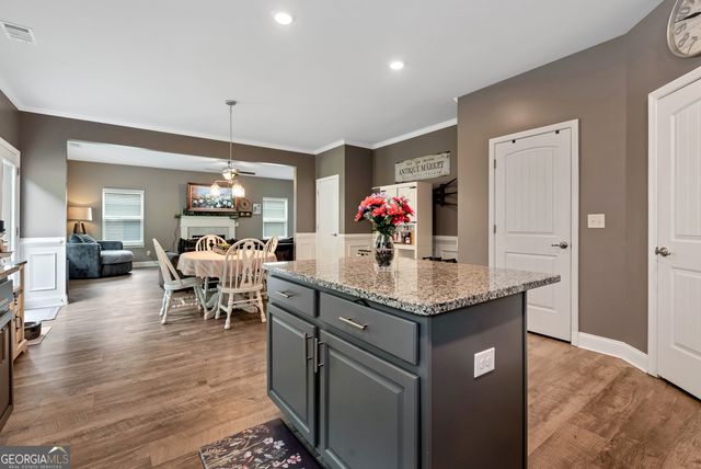 447 Brooks Village Drive 74, Pendergrass, GA 30567
