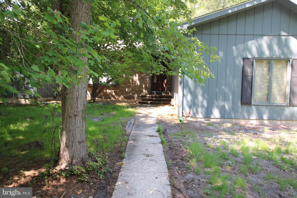 361 TAVISTOCK DR, Medford, NJ 08055