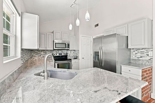 133 Kensington Way, Aberdeen, NC 28315