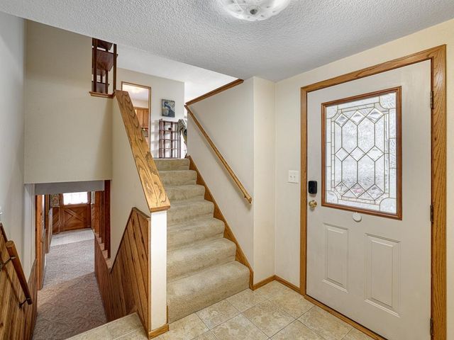 10133 Drew Avenue S, Bloomington, MN 55431
