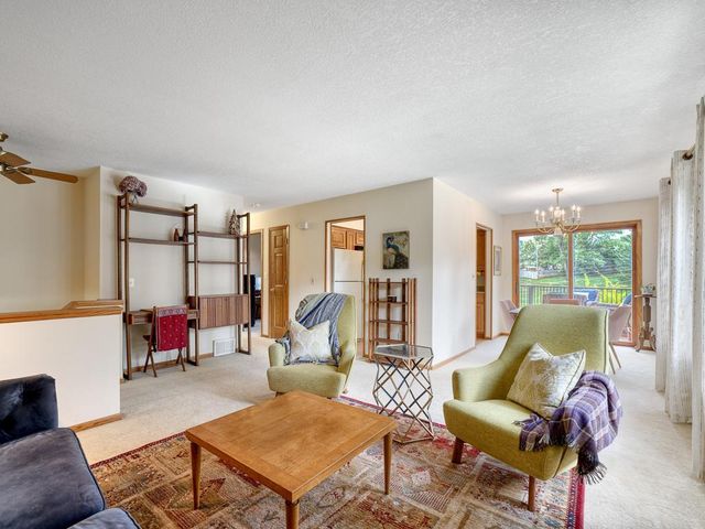 10133 Drew Avenue S, Bloomington, MN 55431