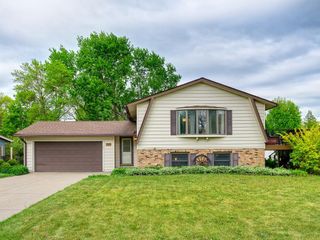 10133 Drew Avenue S, Bloomington, MN 55431