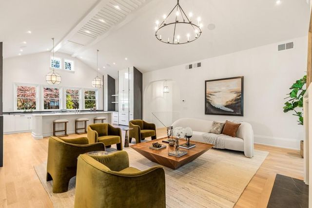 1323 N Highland Avenue NE, Atlanta, GA 30306