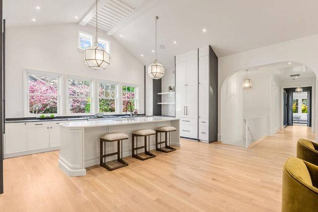 1323 N Highland Avenue NE, Atlanta, GA 30306