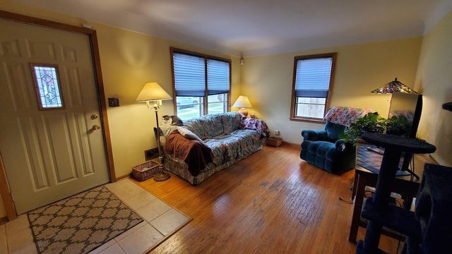 2186 Reaney Avenue E, Saint Paul, MN 55119