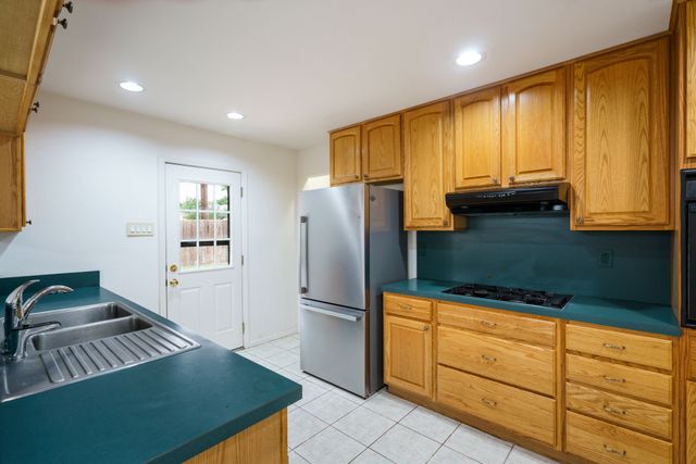 500 Worcester Way, Richardson, TX 75080