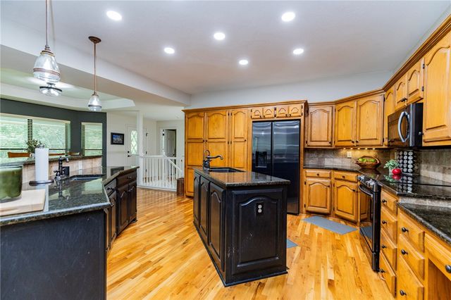 12 Marykirk Lane, Bella Vista, AR 72715