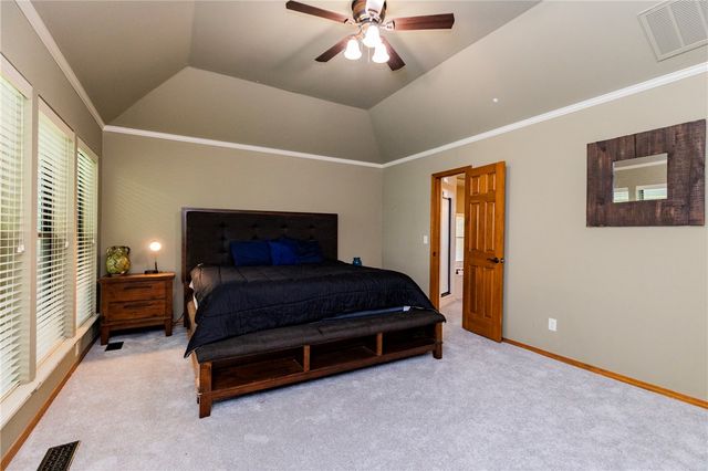 12 Marykirk Lane, Bella Vista, AR 72715