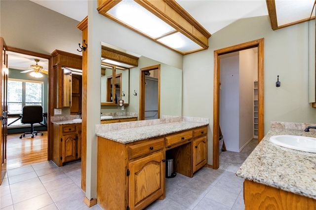 12 Marykirk Lane, Bella Vista, AR 72715