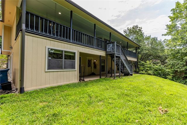 12 Marykirk Lane, Bella Vista, AR 72715