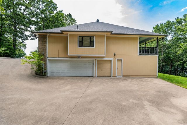 12 Marykirk Lane, Bella Vista, AR 72715