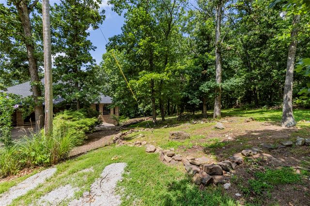 12 Marykirk Lane, Bella Vista, AR 72715