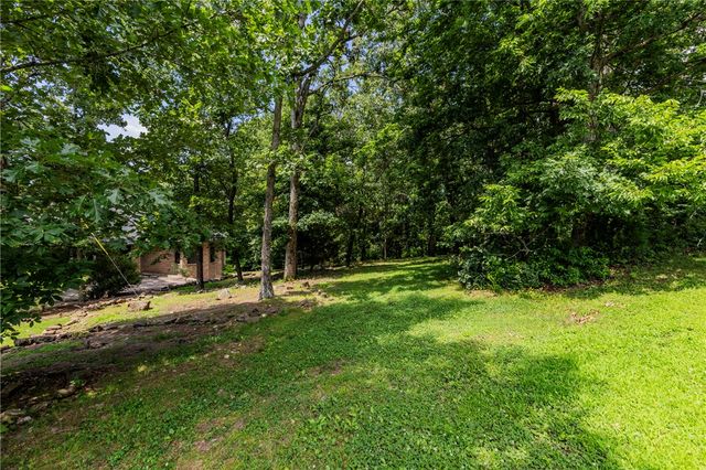 12 Marykirk Lane, Bella Vista, AR 72715