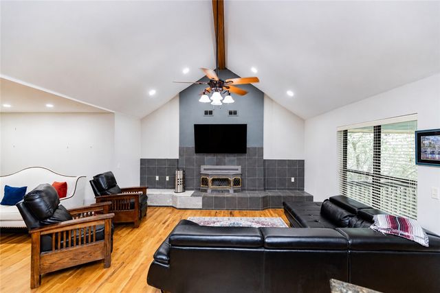 12 Marykirk Lane, Bella Vista, AR 72715