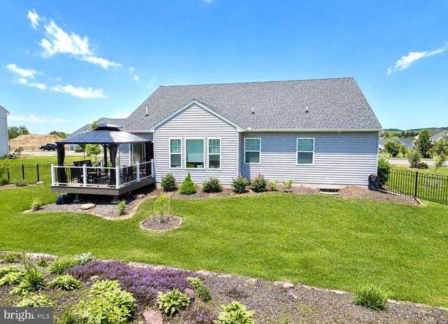 2309 PALOMINO RD, Dover, PA 17315