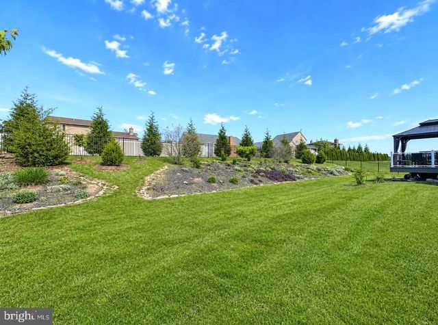 2309 PALOMINO RD, Dover, PA 17315