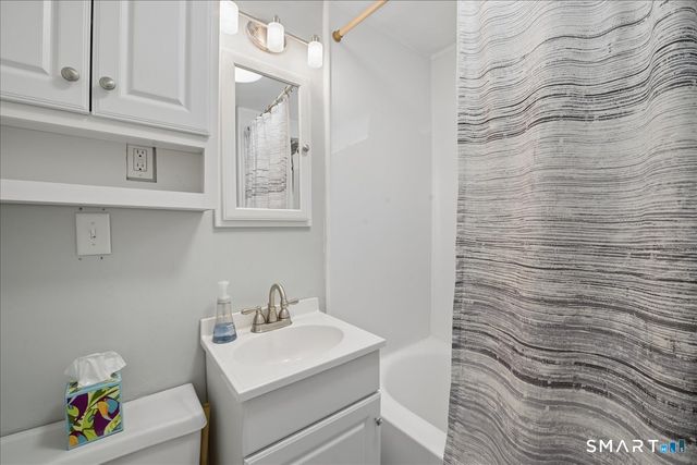 72 West Broad Street, Stamford, CT 06902