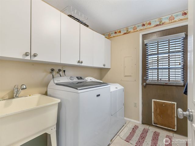 23716 J Place, Ocean Park, WA 98640