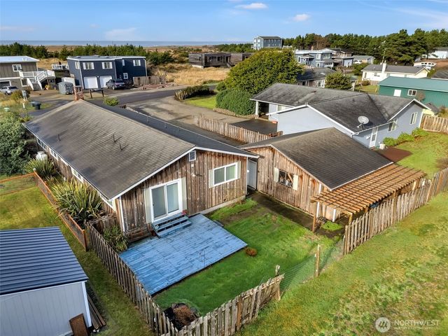 23716 J Place, Ocean Park, WA 98640