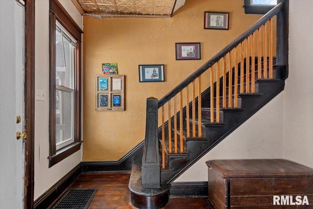 958 N 2ND Street, Springfield, IL 62702