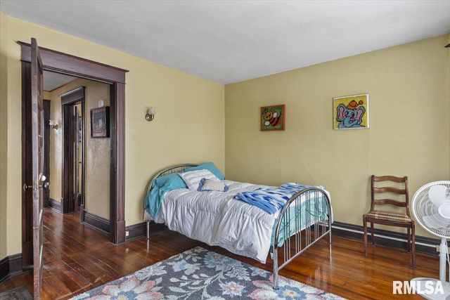 958 N 2ND Street, Springfield, IL 62702