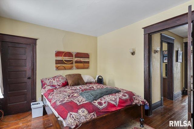 958 N 2ND Street, Springfield, IL 62702