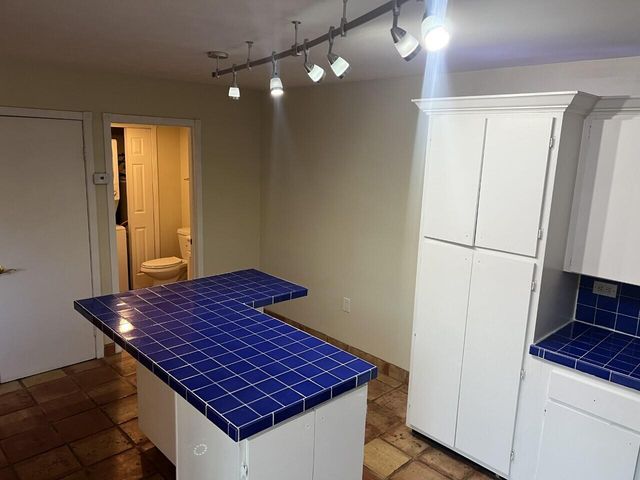 2004 20th Lane, Palm Beach Gardens, FL 33418