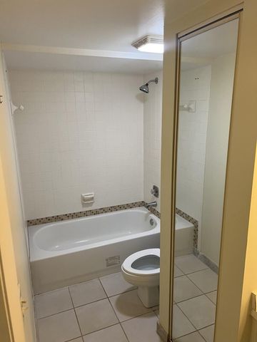 2004 20th Lane, Palm Beach Gardens, FL 33418