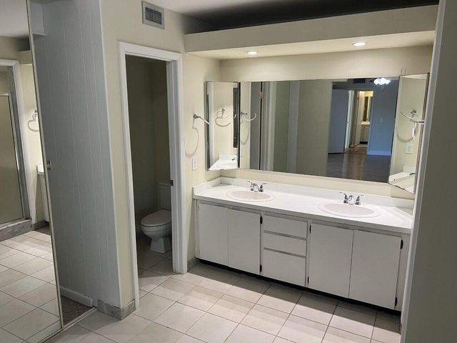 2004 20th Lane, Palm Beach Gardens, FL 33418