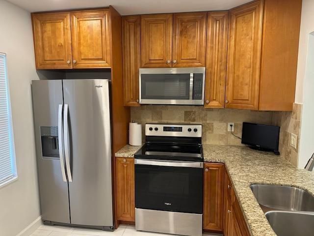 7605 NW 5th Court 208, Margate, FL 33063