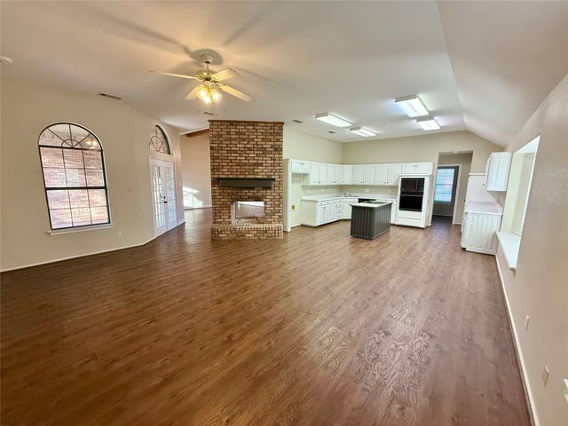 2103 Pecan Street, Bonham, TX 75418