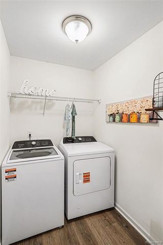 2824 Somerset Street, Lapeer, MI 48446