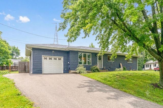 6237 238th AVENUE, Salem, WI 53168