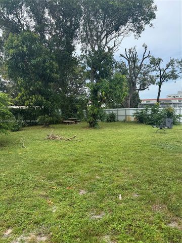 4361 NW 15th St, Lauderhill, FL 33313